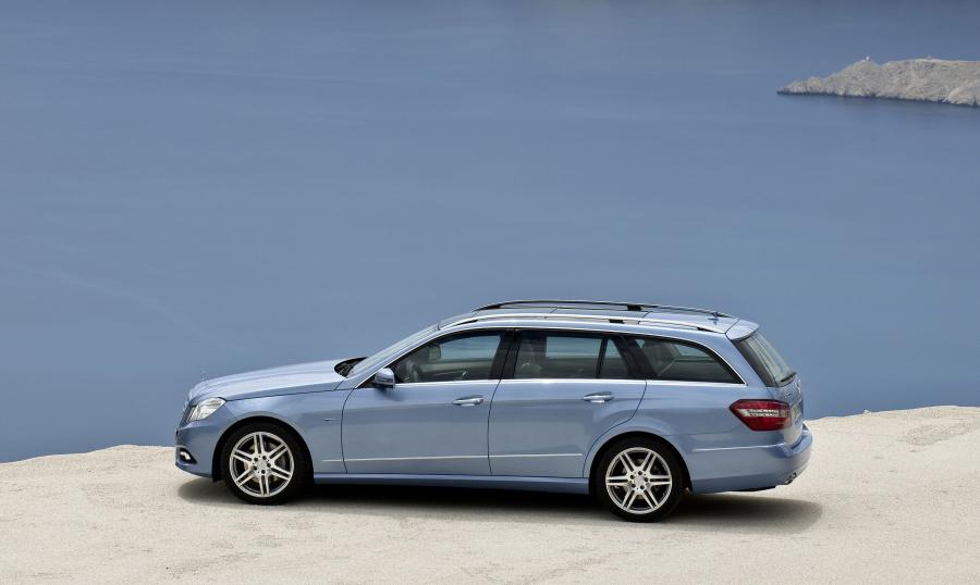 Mercedes-Benz E-Class Estate 2010 года  (фото 20 из 65)